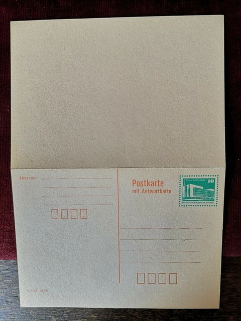 East Germany DDR Postkarte mit Antwortkarte Palast der Republik 10 grün