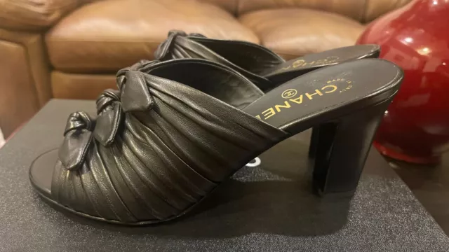 CHANEL BLACK LAMBSKIN Mules/Slides with gold tone CC logo on back