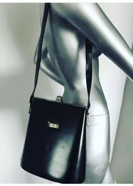 CASTELLA VINTAGE RETRO Biba Inspired Black Shoulder Handbag 15.00