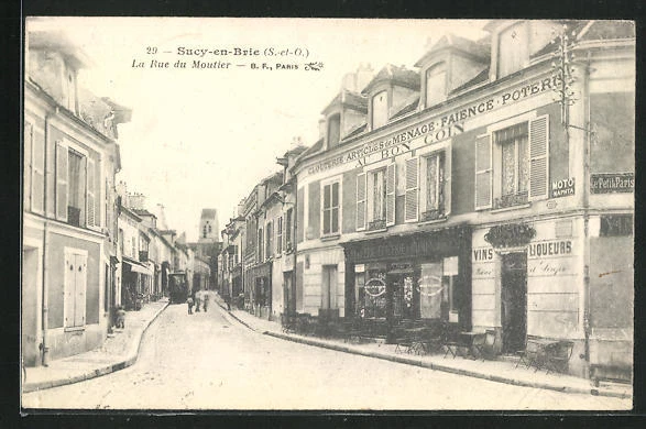 CPA Sucy-en-Brie, La Rue du Moutier 1920