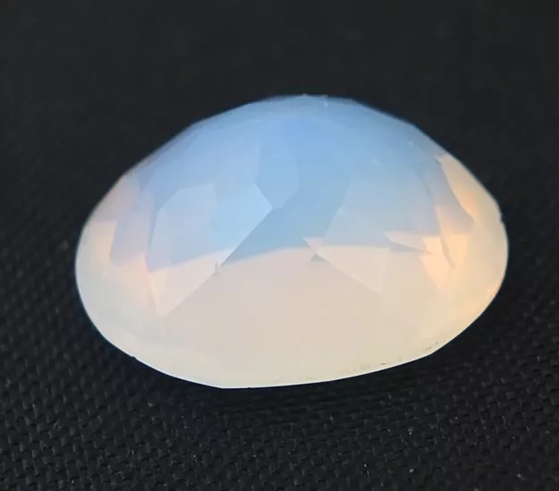 TOP : Echter Weißer Feuer Opal 12,69 Ct VVS Reinheit mit Orange Flash aus Mexiko 3