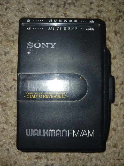 VINTAGE SONY WALKMAN FM/AM STEREO CASSETT PLAYER AS IS-NO RETURNS VINTAGE SONY WALKMAN FM/AM STEREO CASSETT PLAYER AS IS-NO RETURNS
