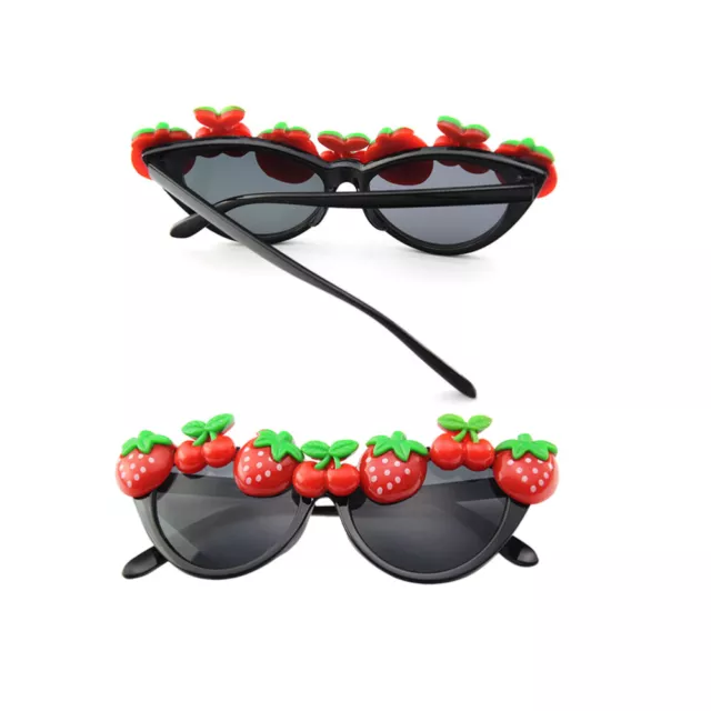 Occhiali da sole decorativi stile hawaiano occhiali a forma di fragola frutta divertente
