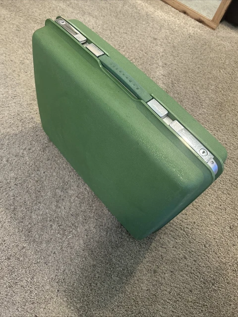 VINTAGE LARGE SAMSONITE Saturn Luggage Suitcase Green Hard Shell W