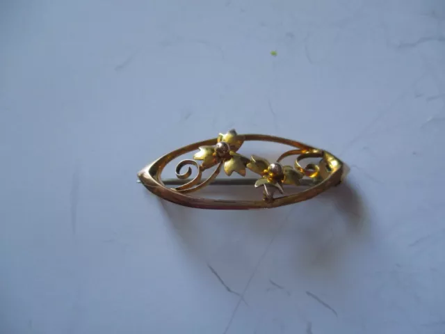 Unusual  Vintage Two Tone 9ct Gold Brooch