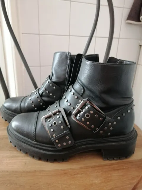Boots Bottines noires compensées Bershka 35/36