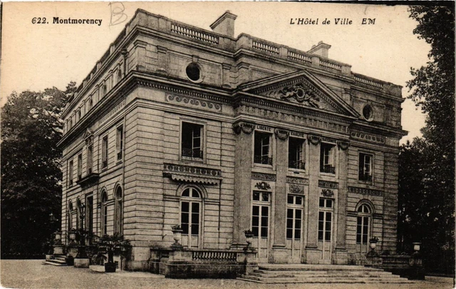 CPA MONTMORENCY - L'Hotel de Ville (380434)