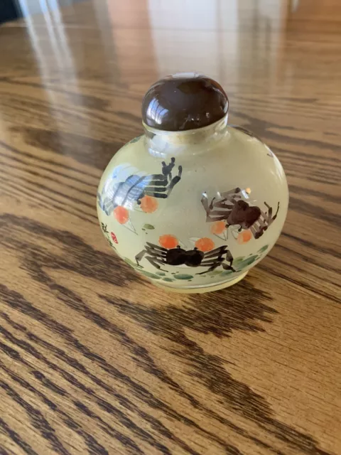 VINTAGE CHINESE or JAPANESE REVERSE PAINTED CRABS GLASS SNUFF BOTTLE DBL SIGNED