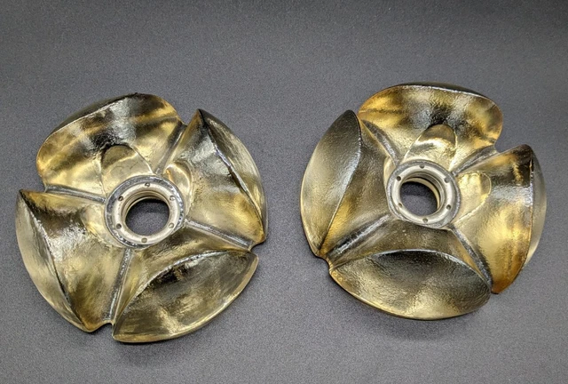 Paire d'appliques fleurs ARLUS, design dlg J.T. Kalmar en verre de Murano, 60's