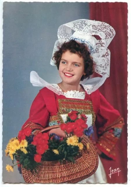 Postcard / Headdress And Costume Of Quimperle And Surroundings // Finistere