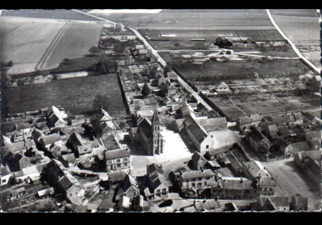 BALLANCOURT (91) STADE de FOOTBALL , VILLAS & EGLISE en vue aérienne vers 1950