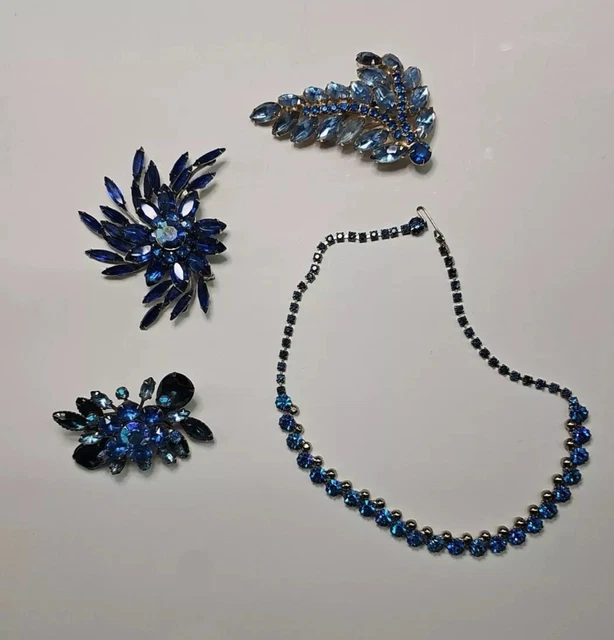 Haustier-Halsband Mit Perlen & Strass – Verstellbar, 4-reihig, Mit Rosen-Dekor – Für Katzen & Kleine Hunde