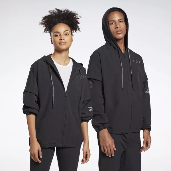 Reebok Unisex LES MILLS® Woven Full-Zip Studio Jacket in Black