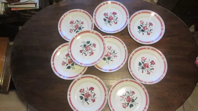 un lot de 9 assiettes anciennes Badonviller