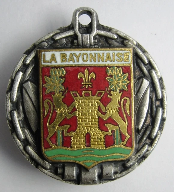 INSIGNE MILITAIRE MARINE NATIONALE DRAGUEUR DE MINES D311 DONALD