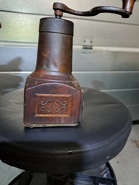 Seltene Kaffeemühle um 1780 5