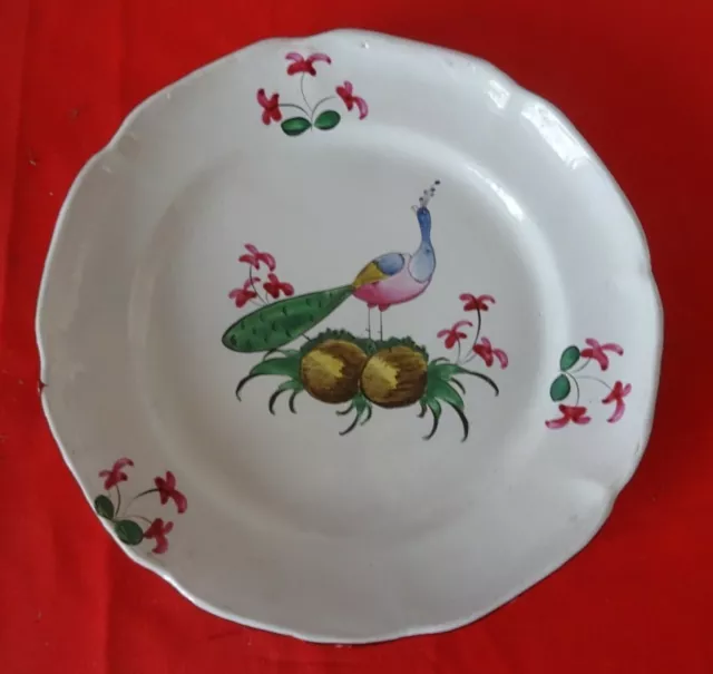 Assiette décorative ancienne en Faïence LES ISLETTES XIX Décor Au PAON ø 22,5 cm