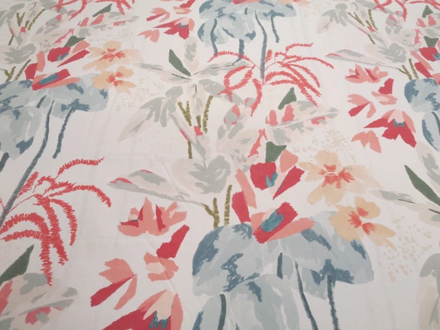 Romo/Villa Nova Fabrics Pattern Majorelle Color Hibiscus 1.5 Yd x 54 In Floral