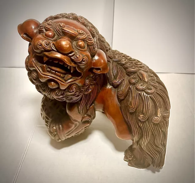 Vintage Chinese Elmwood Hand-Carved Fengshui Foo Fu Dog Guardion Lion Sculpture