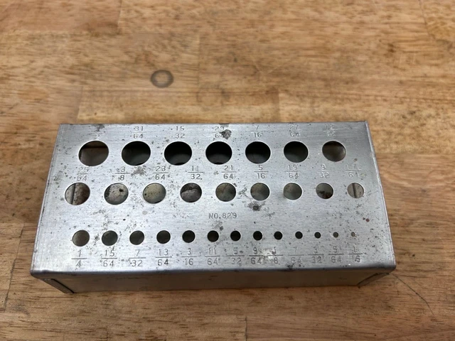 Vintage Hout #829 Wall Mountable Fractional Drill Index 1/16"– 1/2"