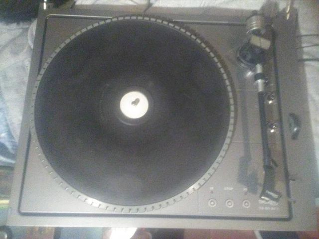 Platine vinyle JVC AL F58SII très bon état esthétique et de