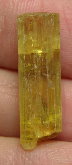 8.60ct Pakistan Raw Rough Yellow Beryl Heliodor Stick Crystal Specimen 23.00mm