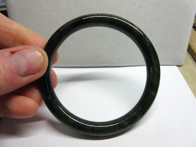 Vintage Art Deco CHINESE JADE, Jadeite BANGLE - 43g