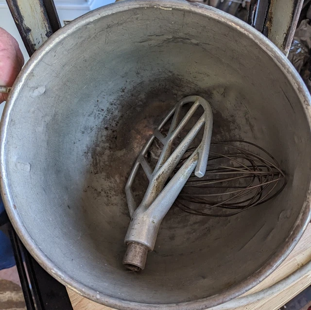 Hobart 10 Quart C10 Vintage Mixer, Working