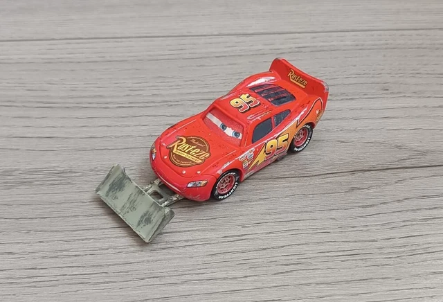 MATTEL DISNEY PIXAR Cars Lightning McQueen mit Schaufel 1:55 aus Metall ...