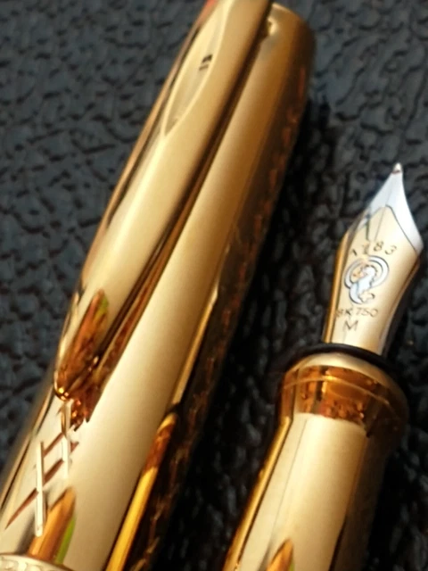 Waterford Powerscourt 18K 750 Gold Medium Nib Gold Plated Vintage Fountain Pen