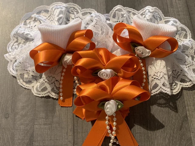 Calze scuola romane/spagnole Frilly taglia 12-3,5 con fiocco arancione e 2 clip per capelli
