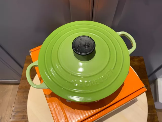 Le Creuset Gusseisen 18 cm 1,5 l Sukyaki Topf Risotto Topf - Kiwi grün