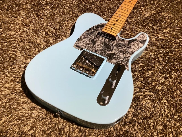 Vintage Guitars V75 ProShop Unique Laguna Blue Paisley Vintage Seymour Duncan