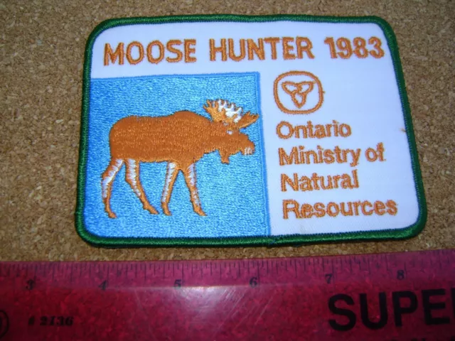 1983 ONTARIO MNR MOOSE HUNTING PATCH badge,flash,crest,bear,deer,elk,hunter,dnr