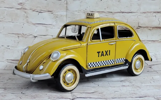 Metal Yellow Checker Cab Vintage 1930`s TAXI Sedan Model Art Sculpture Decorativ