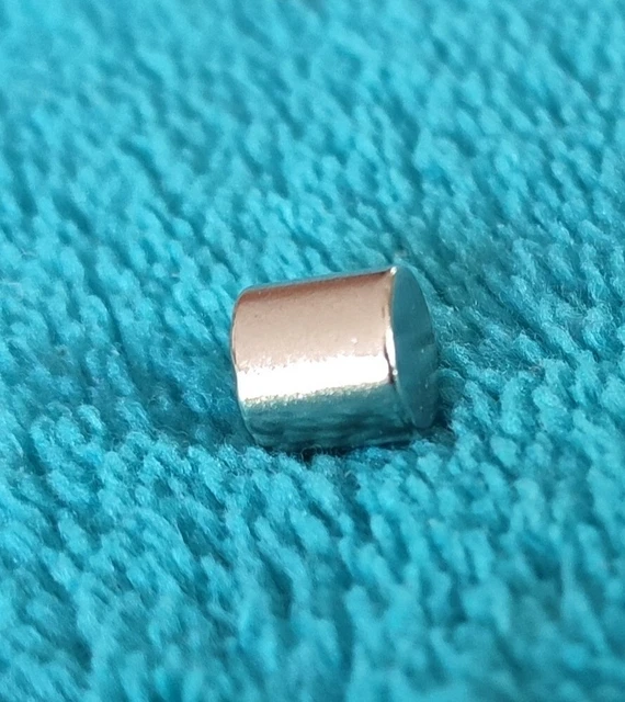 AIMANT SENSEO FLOTTEUR de RÉSERVOIR 6/6mm pour  CAFETIÈRE 7810 7812 7820 7825 3