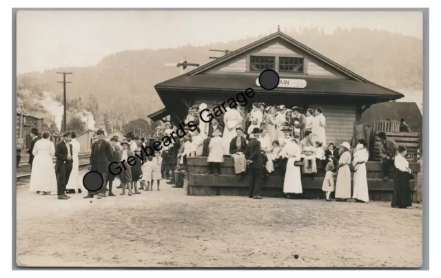 RPPC SP SOUTHERN PACIFIC RAILROAD Train Station DRAIN OR Real Photo Postcard