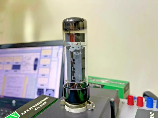 MATCHED QUAD EL34 RFT / 6CA7 MATCHED BY ROETEST V10 CURVES / NEW IN BOX /4Pcs. MATCHED QUAD EL34 RFT / 6CA7 MATCHED BY ROETEST V10 CURVES / NEW IN BOX /4Pcs.