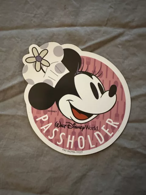 Disney World Chef Minnie Mouse Annual Passholder Magnet Epcot Food & Wine 2019