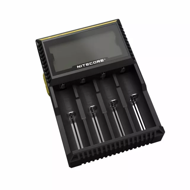 Ladegerät Nitecore Digicharger D4 EU mit Display für z.B.18650, AA, AAA 100-240V