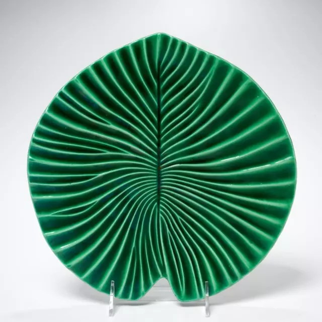 Vintage Italy Majolica Green Leaf Lily Pad Plate Dish Platter 10.5"