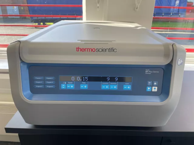 Thermo Scientific Megafuge St4 Plus Centrifuge 4Lt - With Swing Bucket