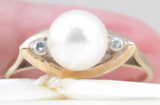 Genuine Diamond & Natural Cultured Pearl Ring in 9K yellow Gold