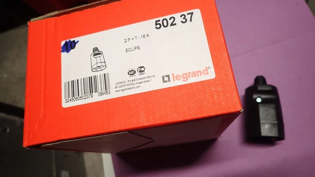 Fiche mâle avec terre Plexo - plastique - IP44 - blister - gris