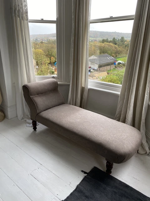 vintage chaise longue