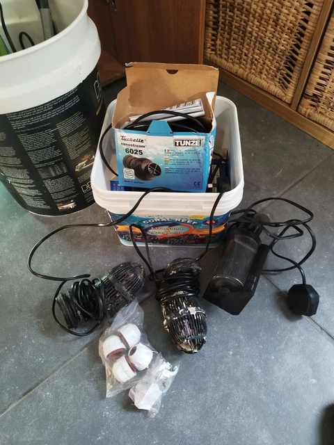 Fish Tank/Aquarium with Stand 6