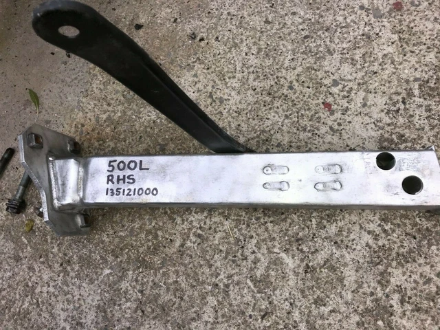 FIAT 500L 2014 Front Rhs Lower Chassis Extension,Bracket & Bolts ...