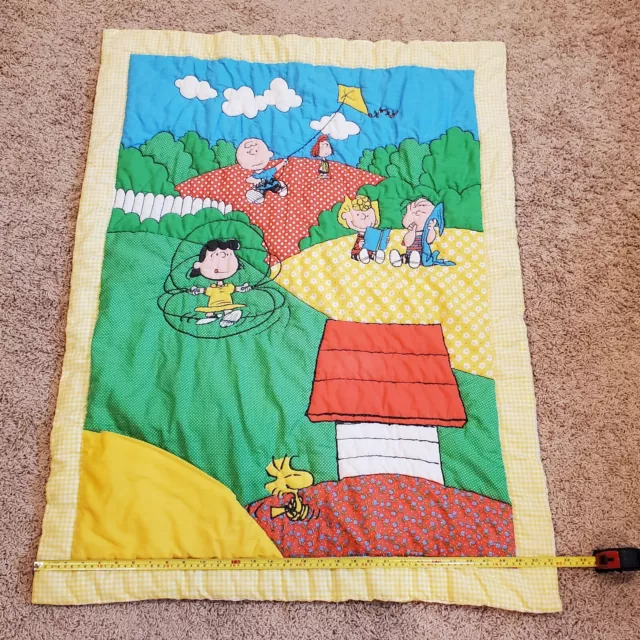 Vtg Charlie Brown Peanuts Flying Kites Crib Quilt ~ Baby Blanket Throw 42x33