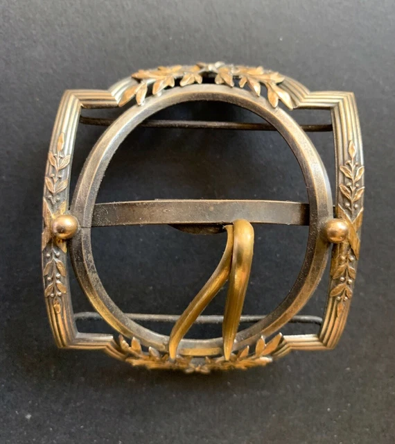Jolie Boucle de ceinture métal doré coquillages XIX