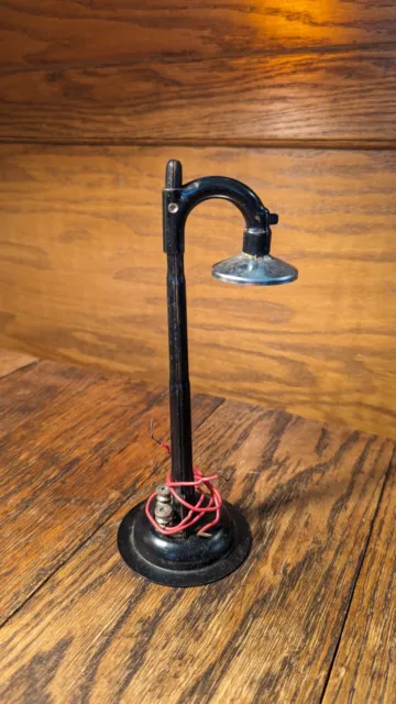 MARX O Gauge Single Light Lamp Post  (Untested)